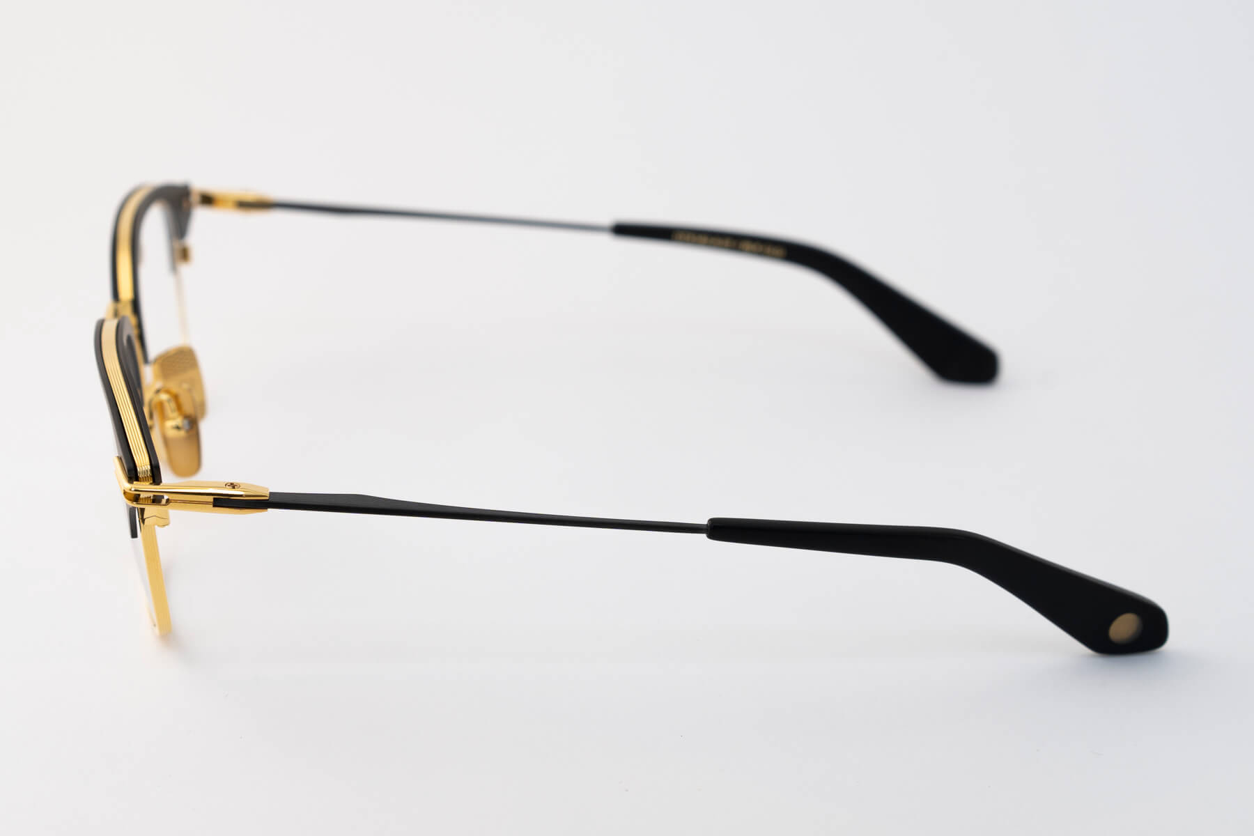 DITA TYPOGRAPHER DTX142-A-01 Black Iron - Yellow Gold | Samurai Optical